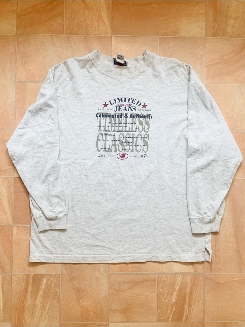Limited Jeans Vintage Women's Light Gray Oversized Graphic Long Sleeve Shirt